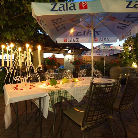 Boutique Hotel Grahor Sezana Luaran gambar