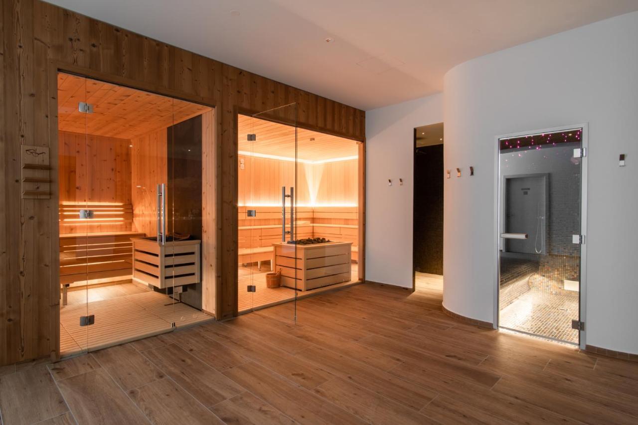 Boutique Hotel Grahor Sezana Luaran gambar