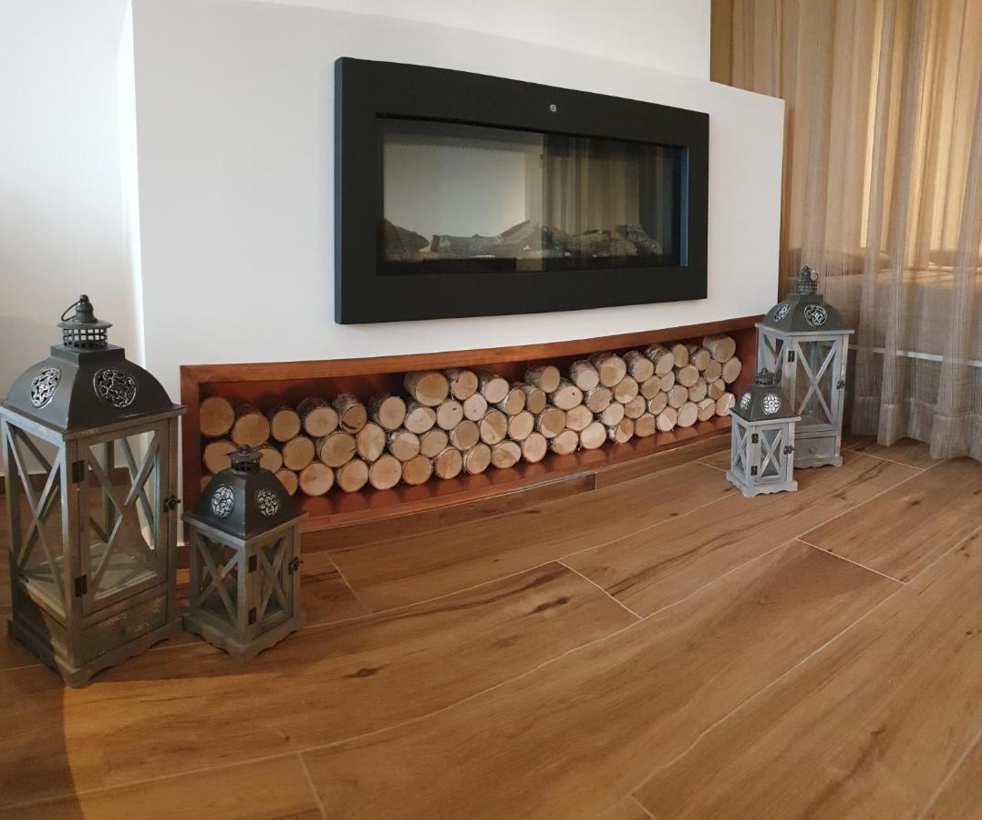 Boutique Hotel Grahor Sezana Luaran gambar