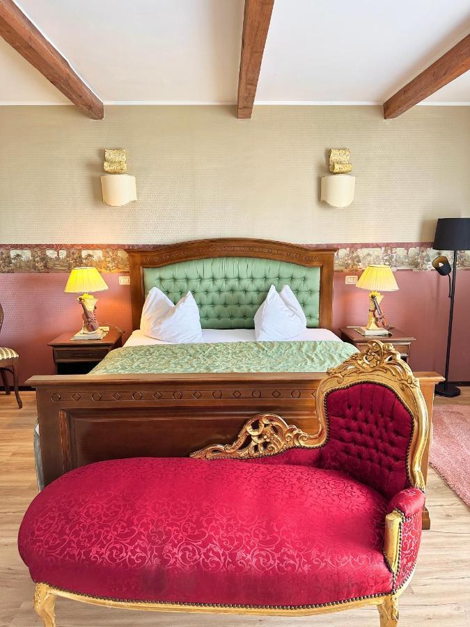 Boutique Hotel Grahor Sezana Bilik gambar