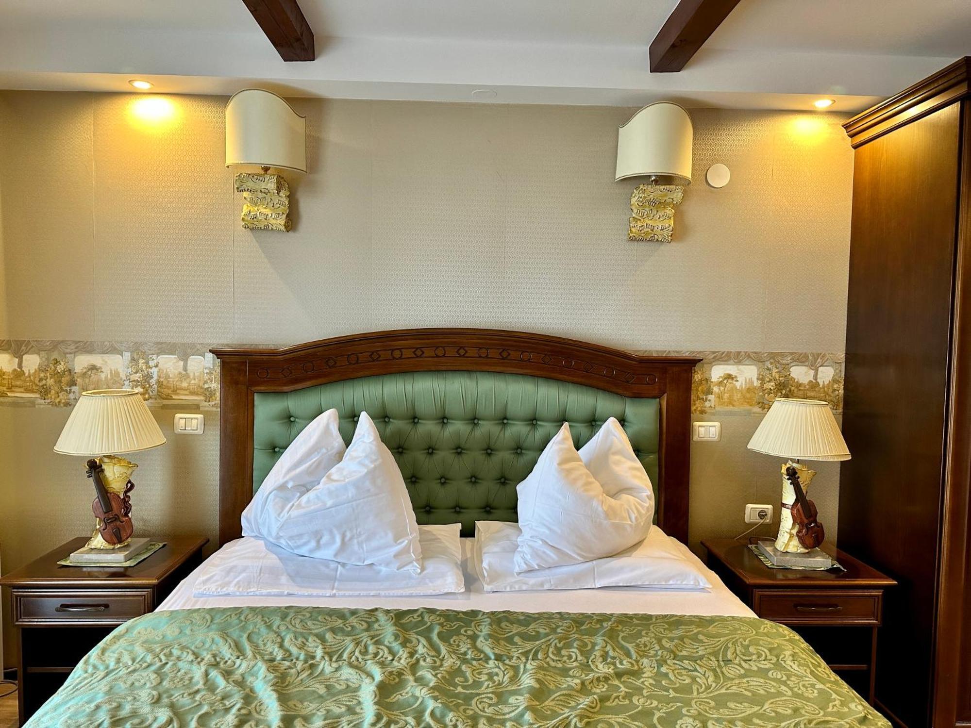 Boutique Hotel Grahor Sezana Bilik gambar